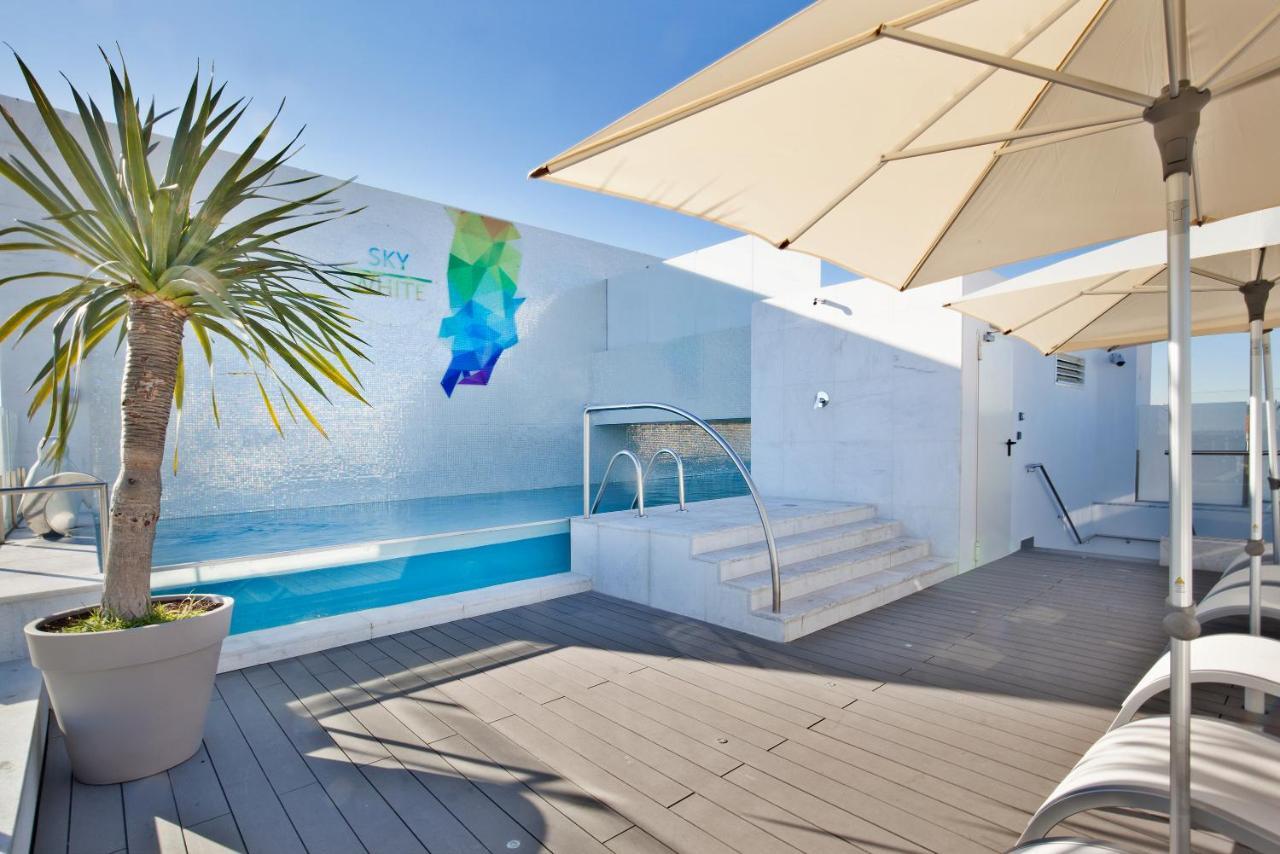 White Hotel 3*